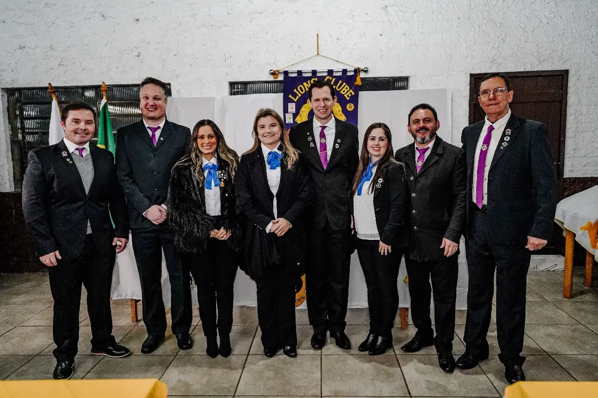 Lions Clube de Ibirubá vive noite histórica com homenagens, posse de diretoria, novos sócios e fundação do Clubinho do Leozito