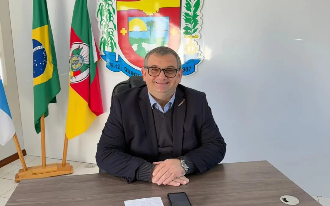 PREFEITO MARCOS PETRY ANUNCIA INVESTIMENTOS, ECONOMIA E MUDANÇAS DURANTE CAFÉ COM A IMPRENSA EM QUINZE DE NOVEMBRO